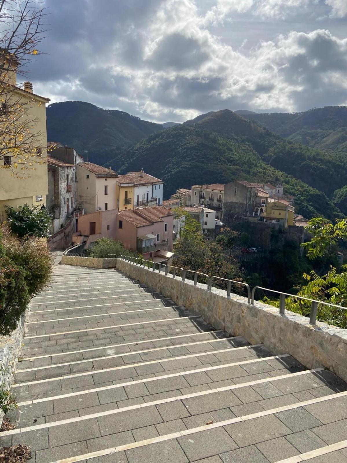 La Terrazza Nel Borgo Hotel Tortora Luaran gambar